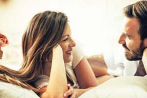 Comment gagner de l&rsquo;intimité dans une relation avec une communication honnête