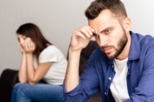 Les vraies raisons pour lesquelles les mariages réussissent ou échouent