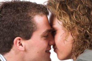 10 signes que vous êtes amoureux et que vous devriez l&rsquo;épouser