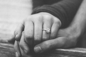 Qu&rsquo;est-ce que l&rsquo;amour sacrificiel et comment le pratiquer