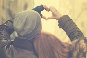 Comprendre l&rsquo;amour et comment il grandit dans un mariage