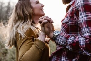 Comment la faire retomber amoureuse de vous : 5 étapes faciles !