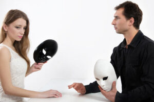 La clé d&rsquo;une communication sans jugement : miroir, validation et empathie
