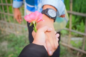 Comment reconstruire son couple et s’aimer davantage ?
