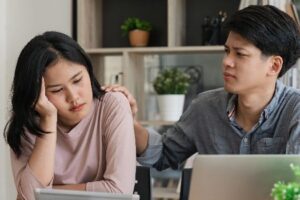 15 façons de faire face au doute de soi dans les relations