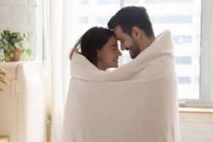 15 façons de savoir s&rsquo;il y a suffisamment d&rsquo;intimité physique dans votre relation
