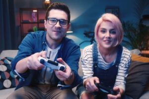 19 meilleurs jeux coopératifs sur canapé pour les couples