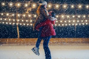 10 idées de listes de choses à faire pour Noël pour les couples : Spark Holiday Joy