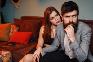 Un narcissique peut-il être fidèle ?  11 raisons pour lesquelles c&rsquo;est peu probable