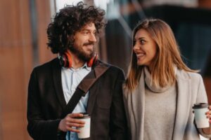 100+ Questions brise-glace amusantes et créatives pour les rencontres