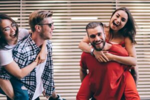 10 idées créatives de double rendez-vous pour rendre vos sorties nocturnes plus amusantes