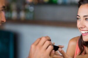 Étiquette de demande en mariage : 13 règles pour que tout soit parfait