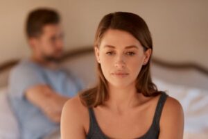 Pourquoi les femmes prennent-elles du poids dans une relation : 5 raisons possibles