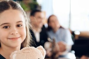 10 raisons pour lesquelles les parents modifient les accords de garde de leur enfant