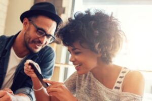 10 techniques permettant aux couples d'aligner les relations et le temps