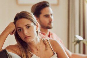 15 signes que vous n'êtes avec votre partenaire que par peur et non par amour