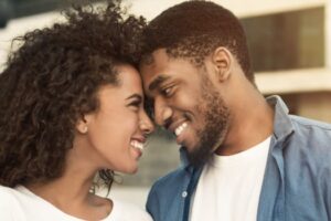 13 façons amusantes de savoir si poursuivre une relation en vaut la peine
