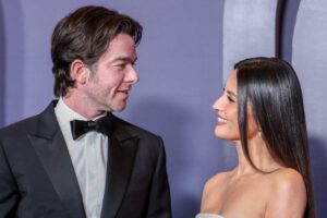 Des stars d'Hollywood se marient en secret quelques mois après que l'actrice a révélé son diagnostic de cancer