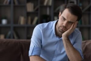 5 signes révélateurs de regrets de divorce et moyens d'y faire face