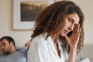 7 signes de troubles de l'attachement et moyens de les prévenir