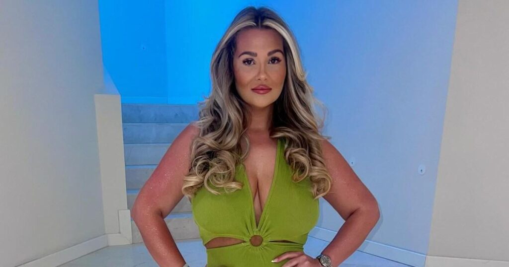 Shaughna Phillips confirme qu'elle est de retour avec son ex pendant son séjour en prison