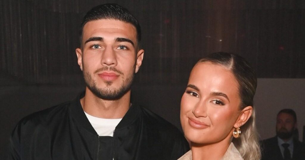 Pourquoi la séparation de Molly-Mae et Tommy Fury a-t-elle autant affecté le Royaume-Uni ?