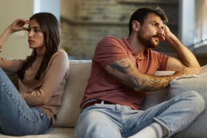 L'étrange habitude de « miauler » de mon petit ami ruine notre relation