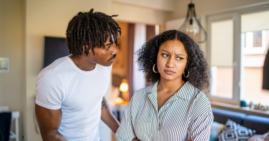 Cette habitude courante montre que votre relation ne durera probablement pas