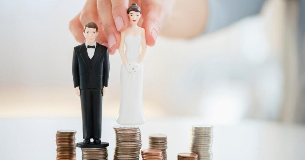 Six questions d'argent à poser à votre partenaire avant de se marier