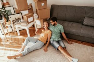 Je veux acheter une maison avec mon partenaire – mais nous ne sommes ensemble que depuis un an