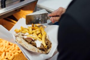 Ma date était une catastrophe – le propriétaire de la boutique de kebab m'a aidé à m'échapper
