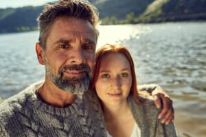 L'écart d'âge parfait si vous voulez qu'une relation dure