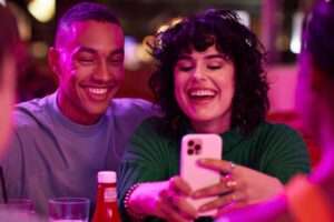 5 Humble Bants qui vous font ressembler à un couple marié suffisant