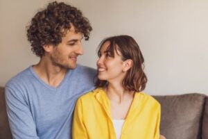 7 choses que vous devriez savoir pour sortir avec quelqu'un qui est aegosexuel