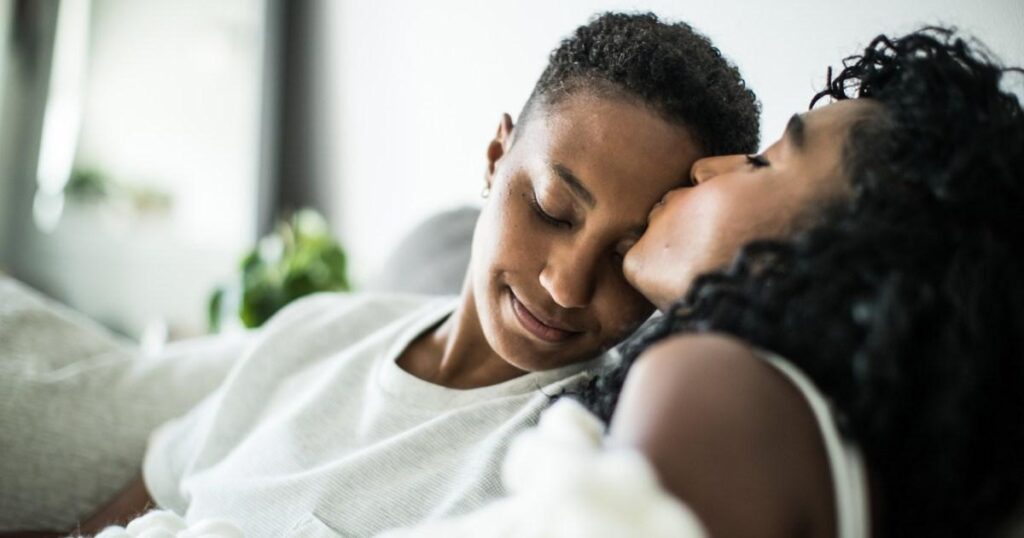 J'ai peur que ma relation lesbienne signifie que je ne peux pas me permettre un bébé