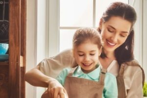 MARTY MOM: Signification, signes & amp; Comment cela a un impact sur les familles
