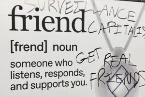 Des publicités pour «Fake Ai Friend» que vous portez comme un collier dégradé dans le métro de New York | Technologie de nouvelles