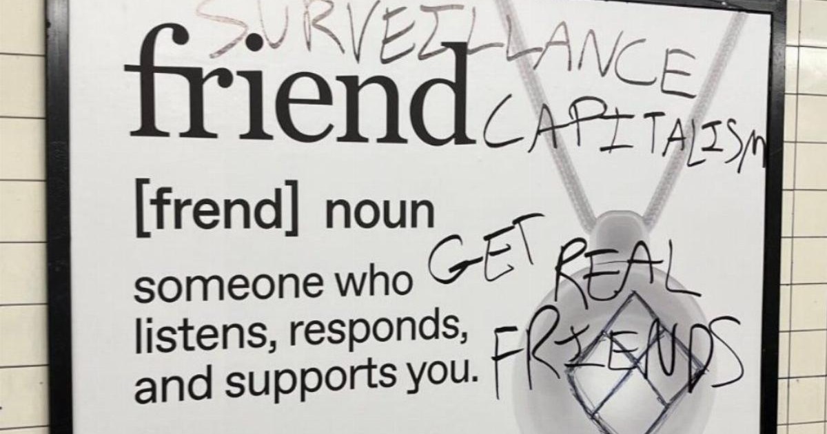 Des publicités pour «Fake Ai Friend» que vous portez comme un collier dégradé dans le métro de New York | Technologie de nouvelles