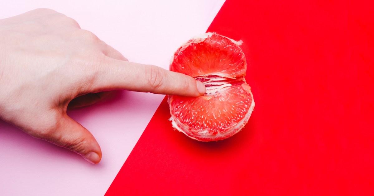 C'est à quelle fréquence l'orgasme des femmes à travers la masturbation orale, et le sexe pénétratif, en fonction de l'âge