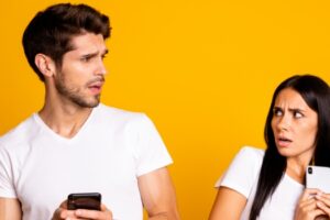 Qu’est-ce qu’une cyber-affaire et pourquoi se produit-elle ?