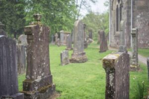 Je pensais qu&rsquo;il était parfait – jusqu&rsquo;à notre rendez-vous dans un cimetière