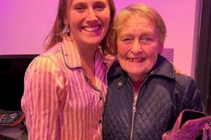 Je pensais que grand-mère était naïve en matière de sexe, puis elle a mentionné la banane.