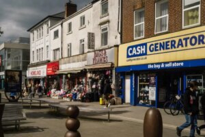 Une ville des Midlands sans « qualités rédemptrices » nommée capitale du swing du Royaume-Uni