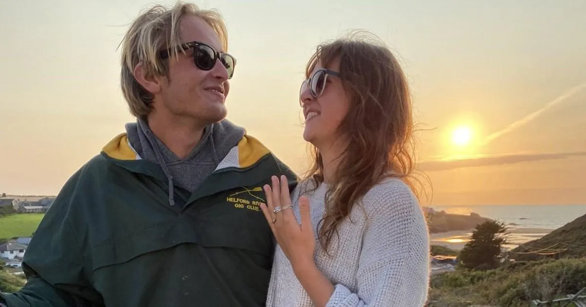 Nous avons convenu que c'était une aventure estivale – puis il a proposé