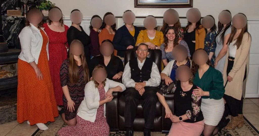 J'ai grandi dans une secte polygame avec 44 frères et sœurs et plusieurs épouses