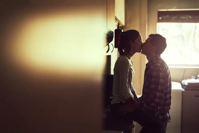 Ce baiser qui te complète