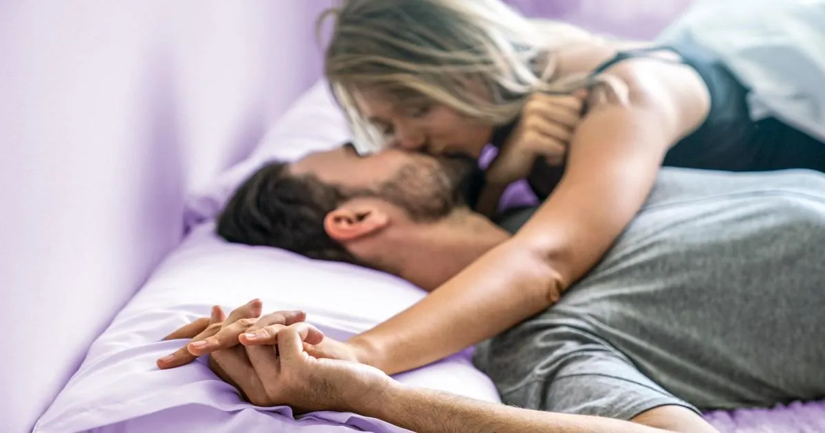 Les hommes adorent cette habitude sexuelle « paresseuse » – mais elle sent un peu mauvais