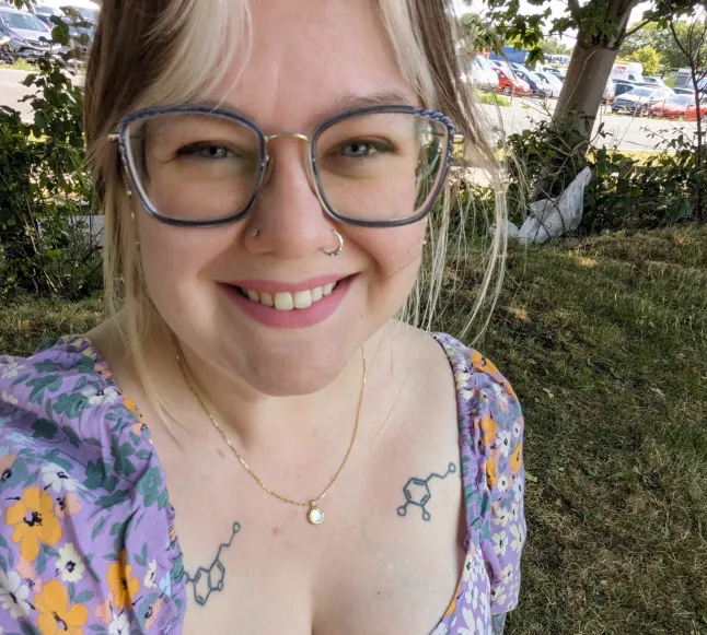 Emma Flint : Je suis abrosexuelle ? ne me dis pas de 
