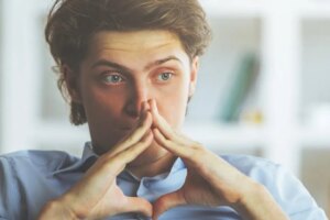 Les hommes révèlent à quelle fréquence ils pensent réellement à « celui qui s’est enfui »