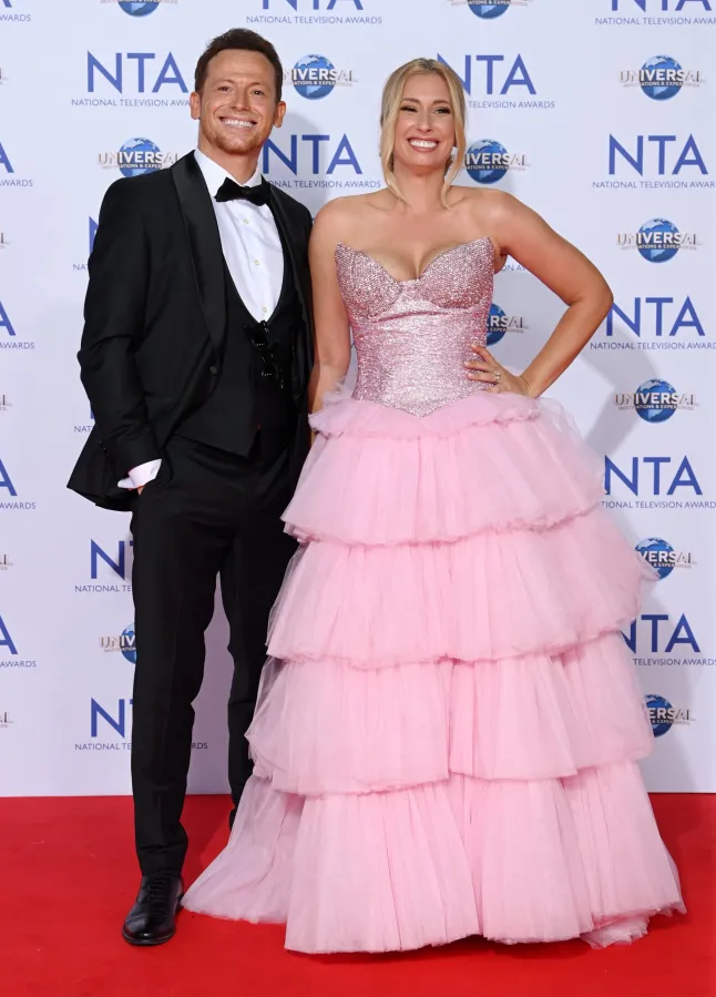 Crédit obligatoire : photo de David Fisher/Shutterstock pour NTA (14076301gk) Joe Swash et Stacey Solomon 28e National Television Awards, arrivées, The O2, Londres, Royaume-Uni - 05 septembre 2023